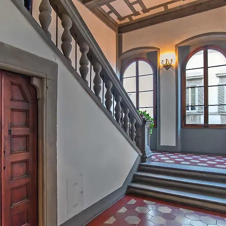 Lovely Flat In The Historical Palazzo Gherardi Florencia Exterior foto