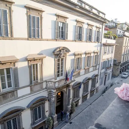 Lovely Flat In The Historical Palazzo Gherardi Florencia Exterior foto