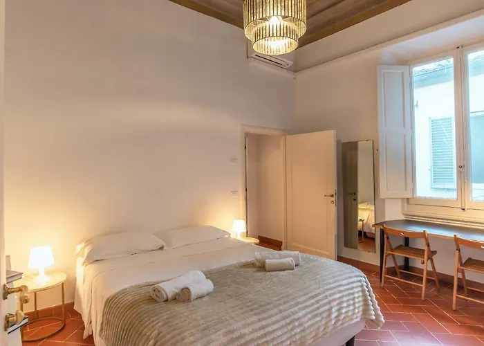 Lovely Flat In The Historical Palazzo Gherardi